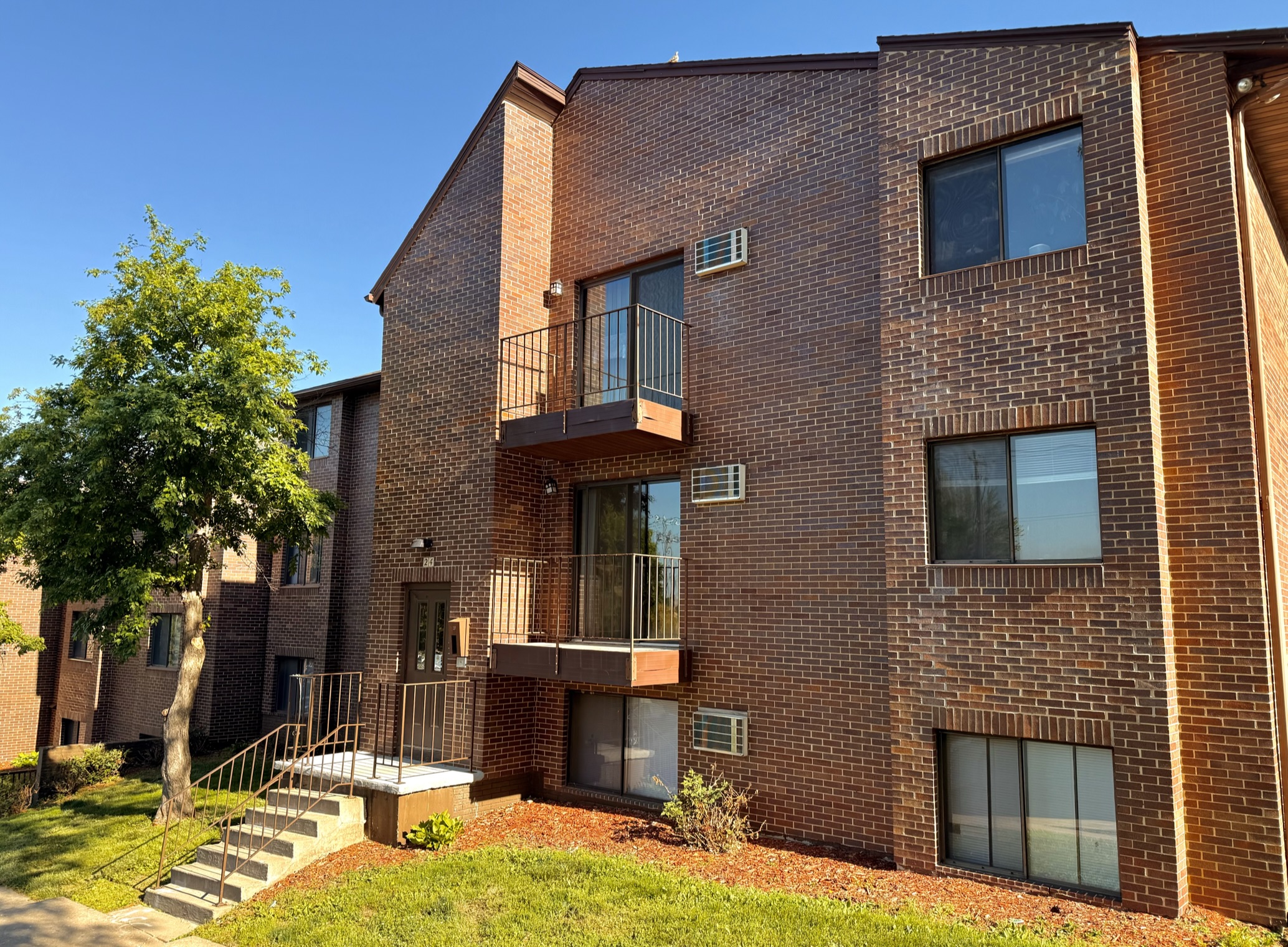 12 E Court Street – 2.1
