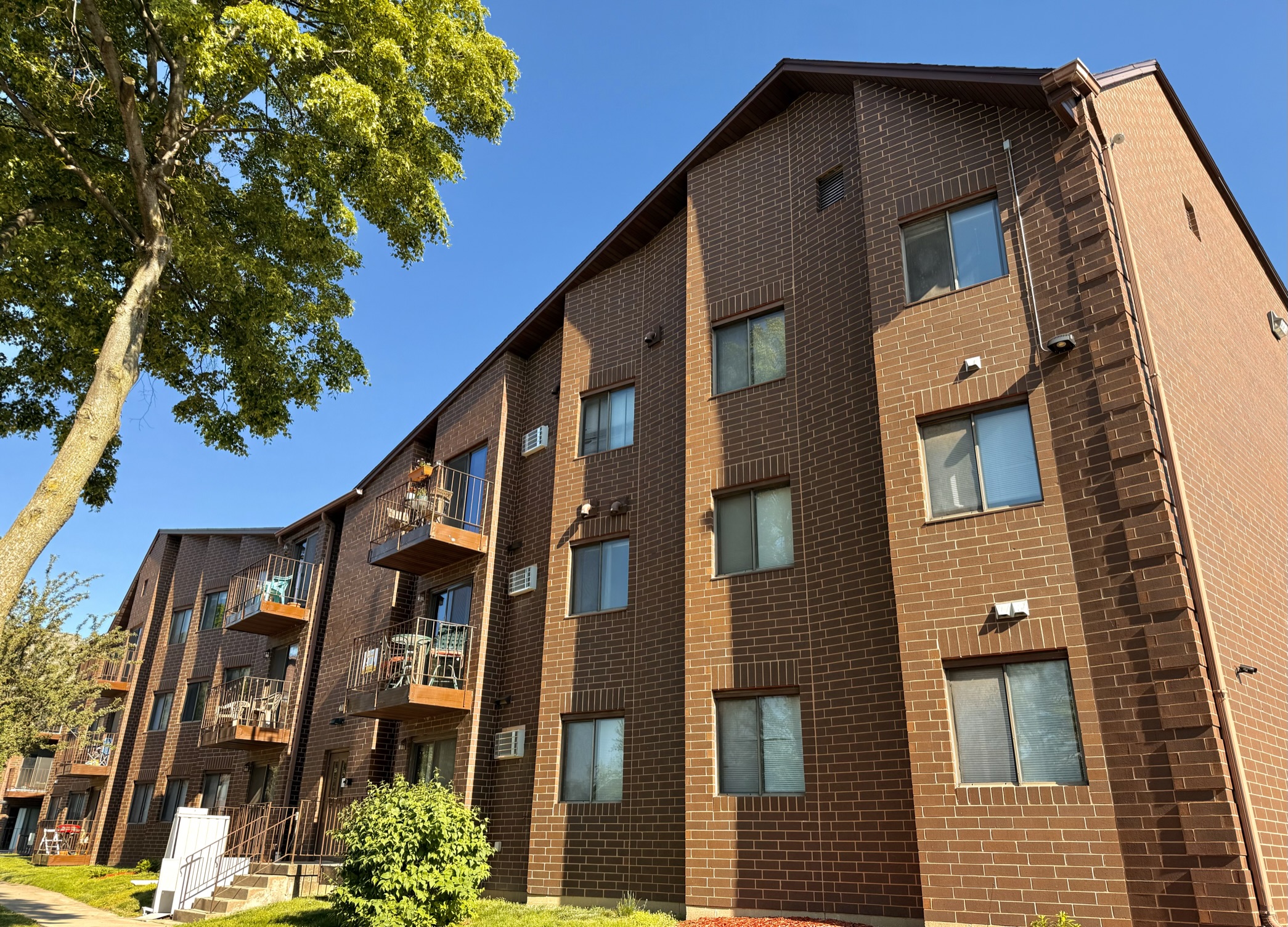 402 S Gilbert Street – 3.2