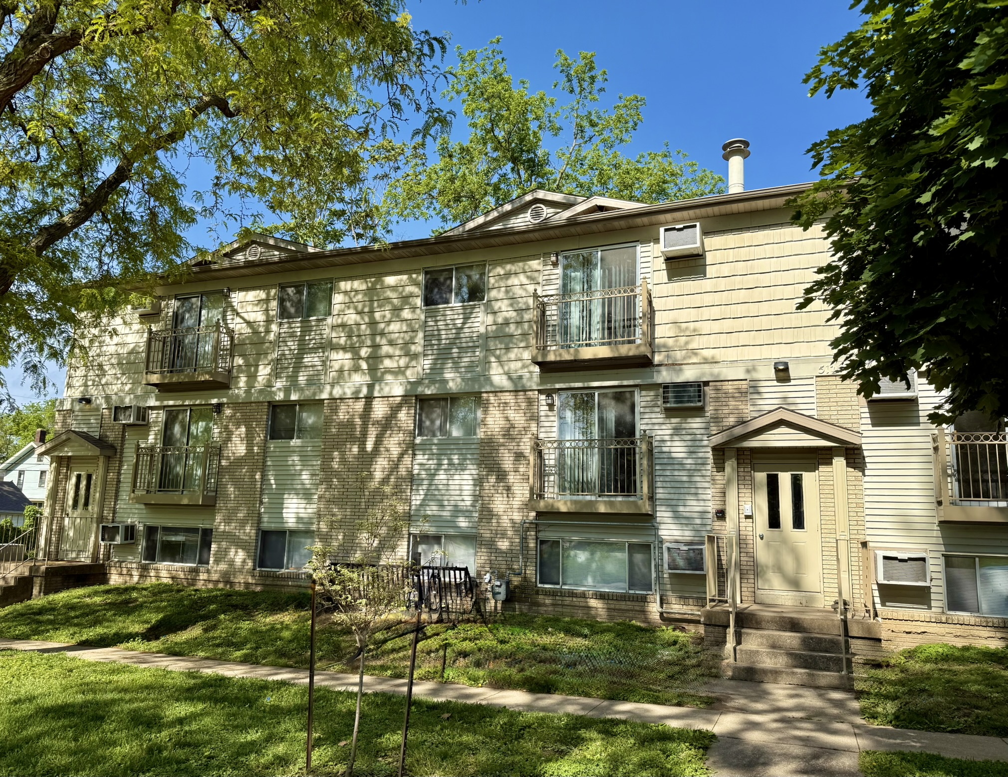 517 E Fairchild Street – 2.1