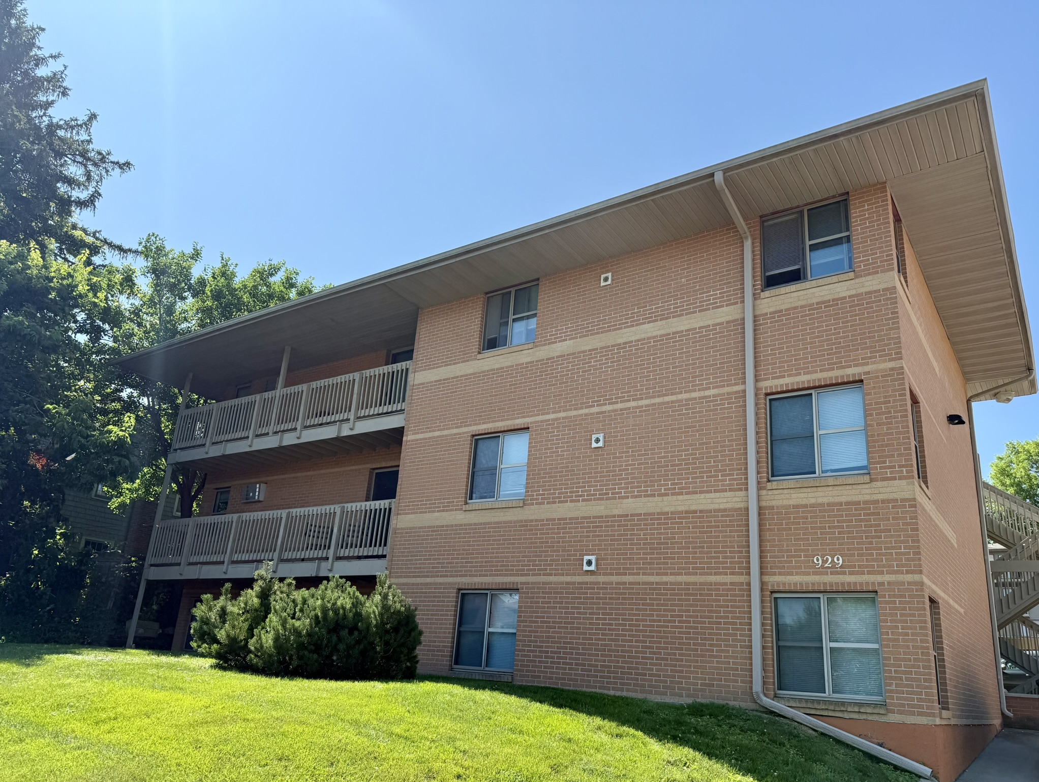 929 Iowa Avenue – 2.3